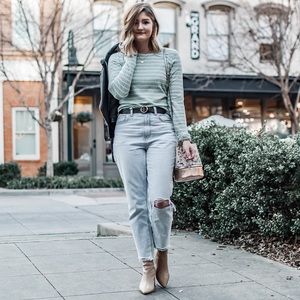 American Eagle Bleached Mom Jeans with Knee Rip